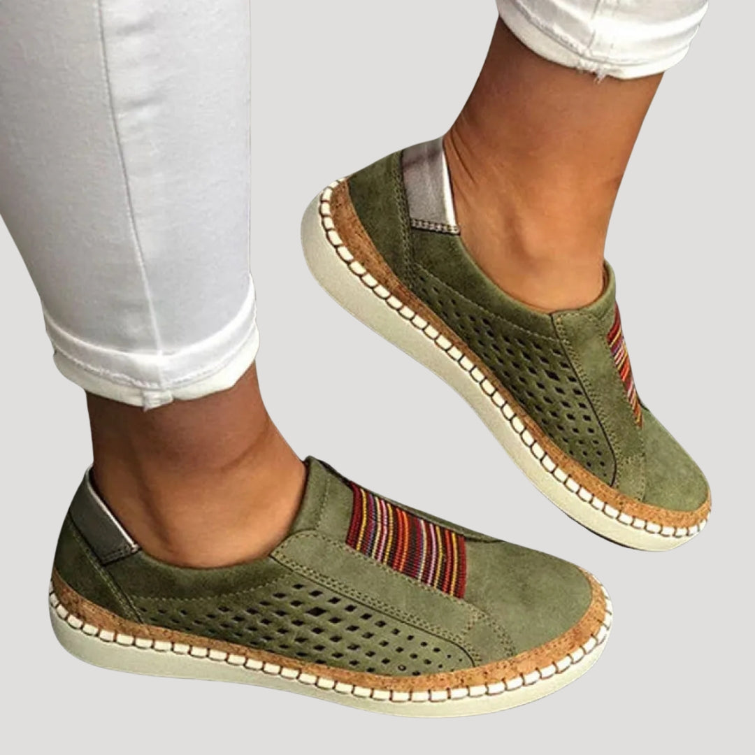 Women’s breathable slip on casual walking shoes