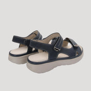 Women’s platform flat sandals adjustable strap design