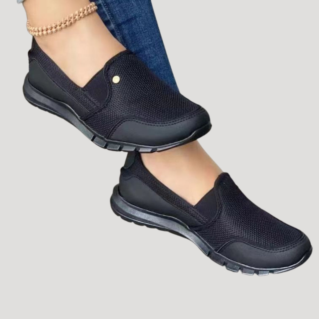 Women’s slip on mesh walking trainer shoes