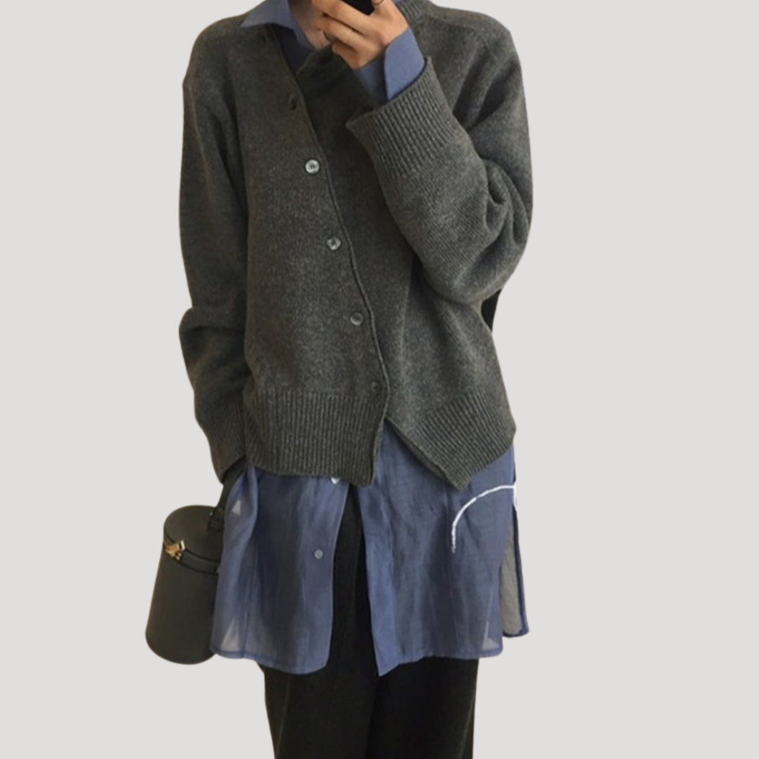 Women’s chunky knit wool oversized winter cardigan