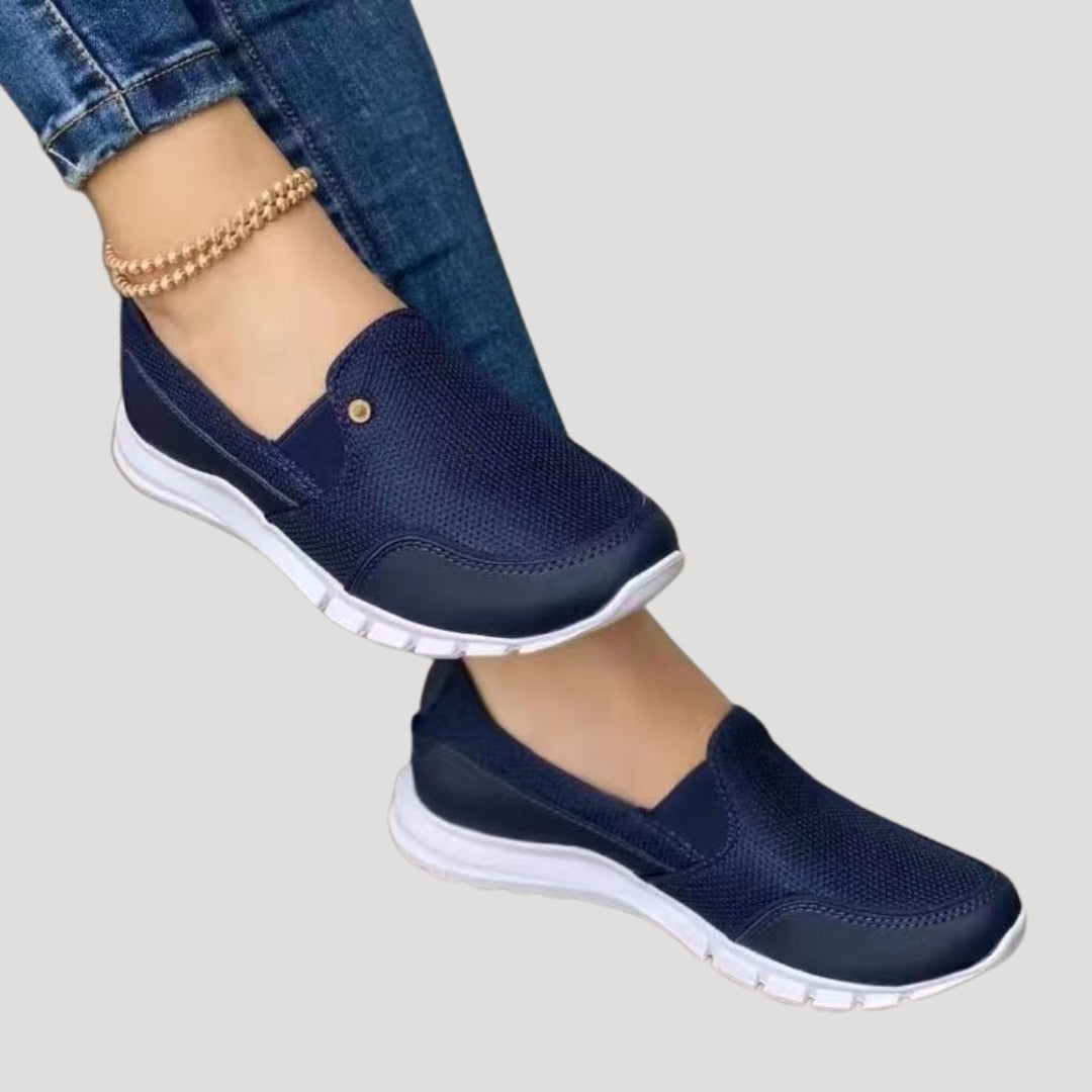 Women’s slip on mesh walking trainer shoes