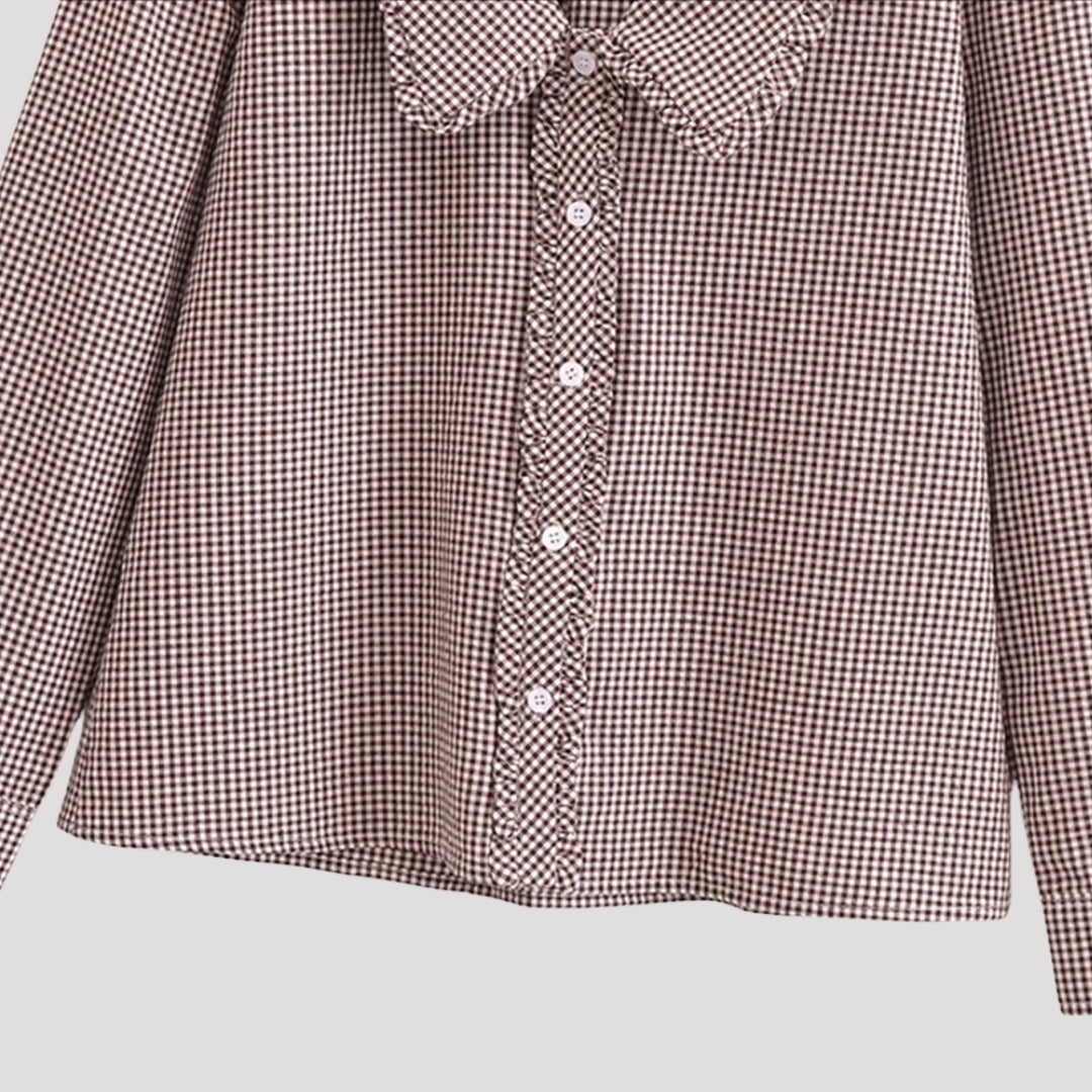 Gingham blouse with ruffled collar