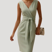 Women’s sleeveless bow detail midi wedding guest dress