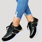 Women’s lightweight comfortable walking sneakers