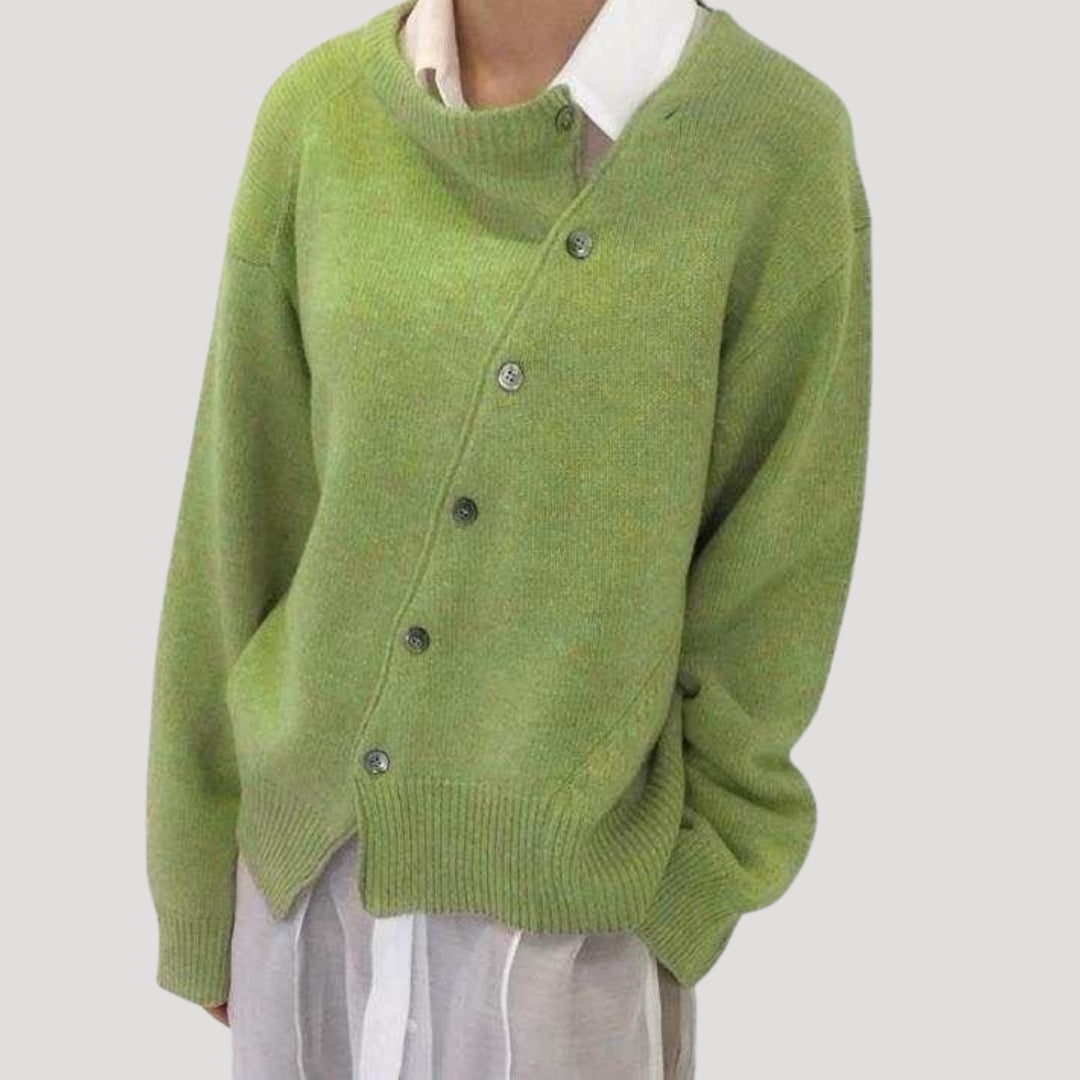 Women’s chunky knit wool oversized winter cardigan