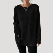 Women's oversized ribbed knit sweater