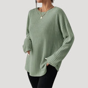 Women's oversized ribbed knit sweater