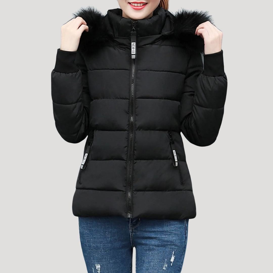 Women short puffer jacket with fur hood