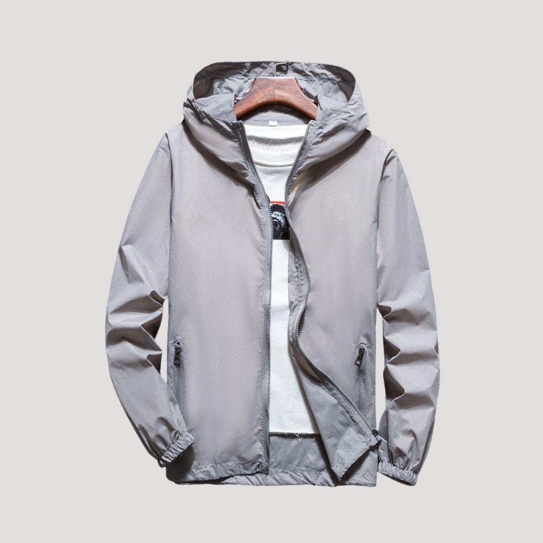 Men’s lightweight waterproof hooded outdoor jacket