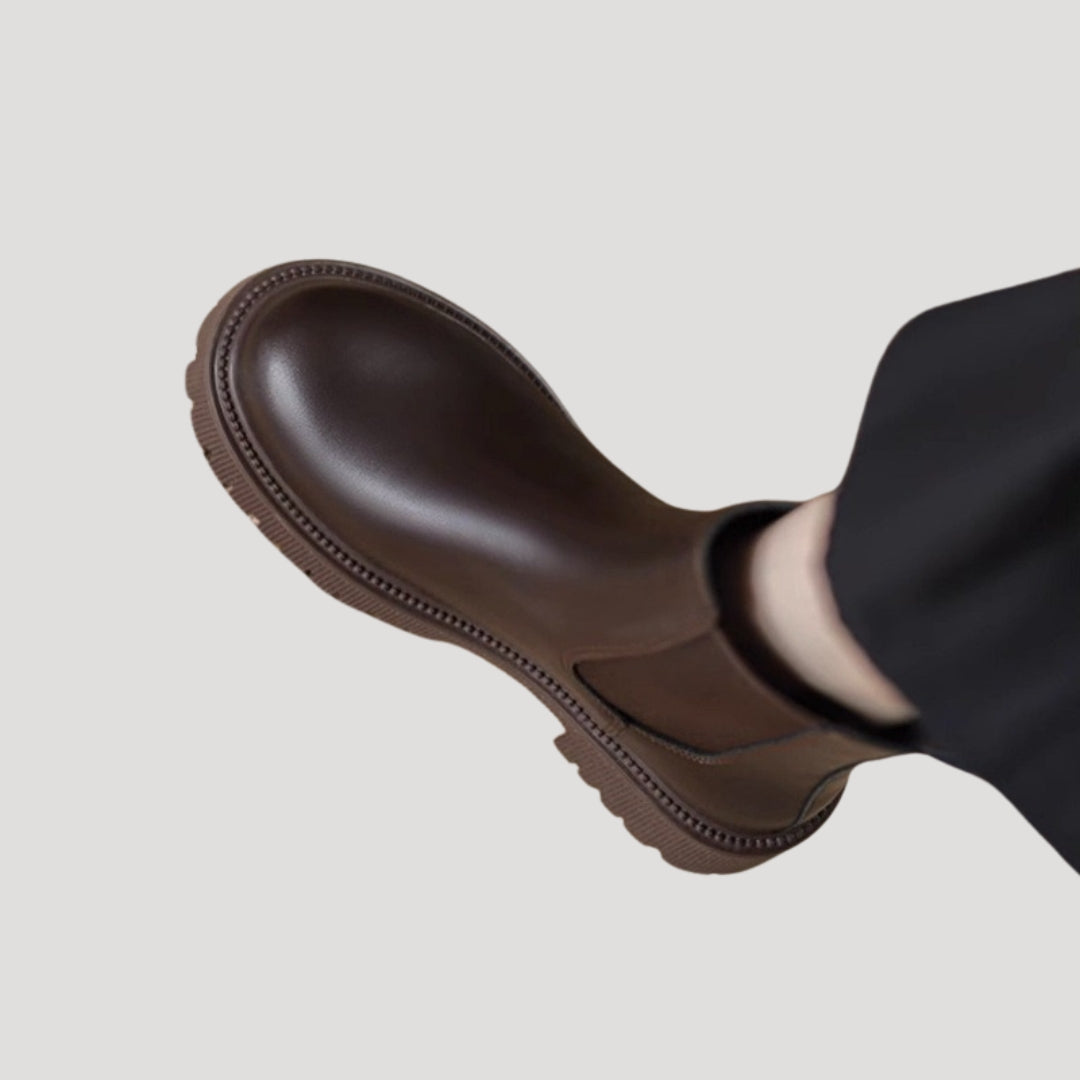 Chelsea boots with chunky sole