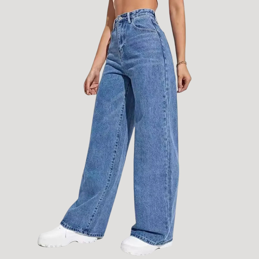 High-waisted wide-leg jeans