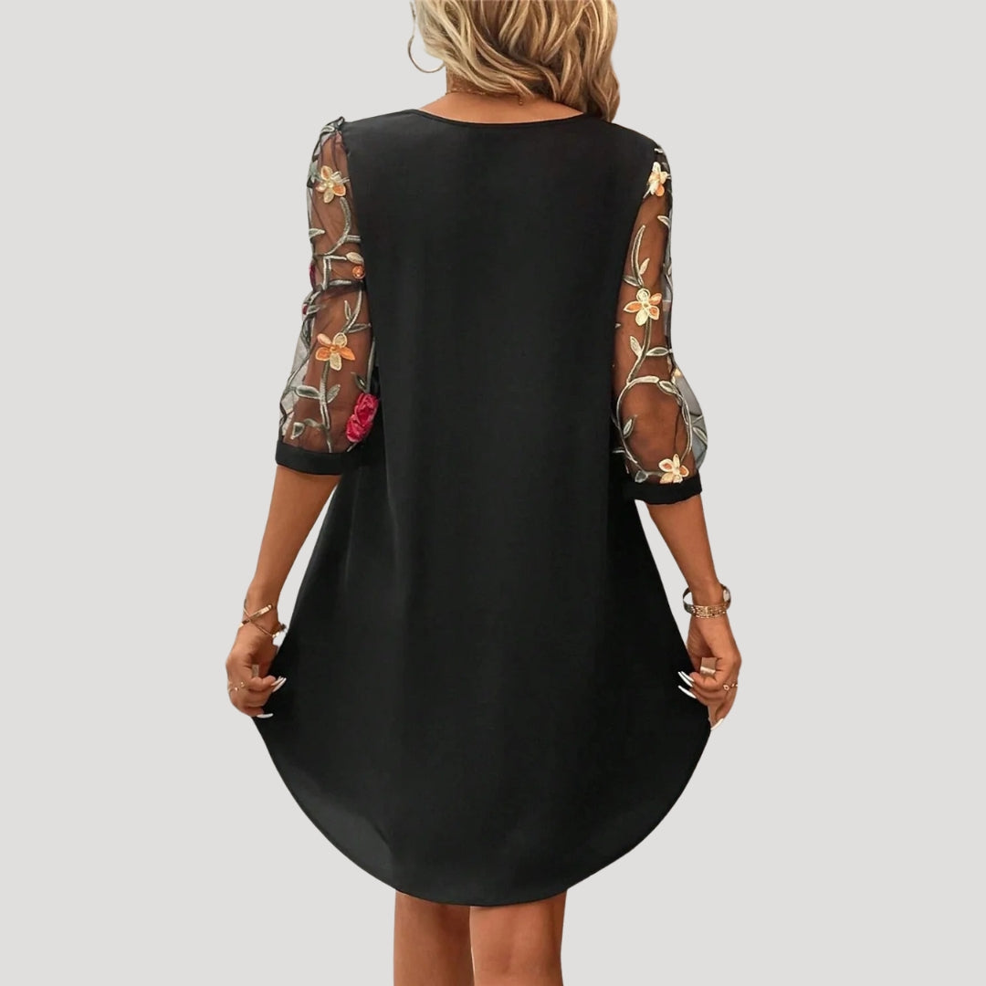 Women’s long sleeve shift mini keyhole dress