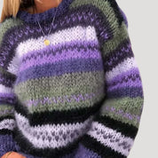 Women’s oversized knitted jumper in winter colours