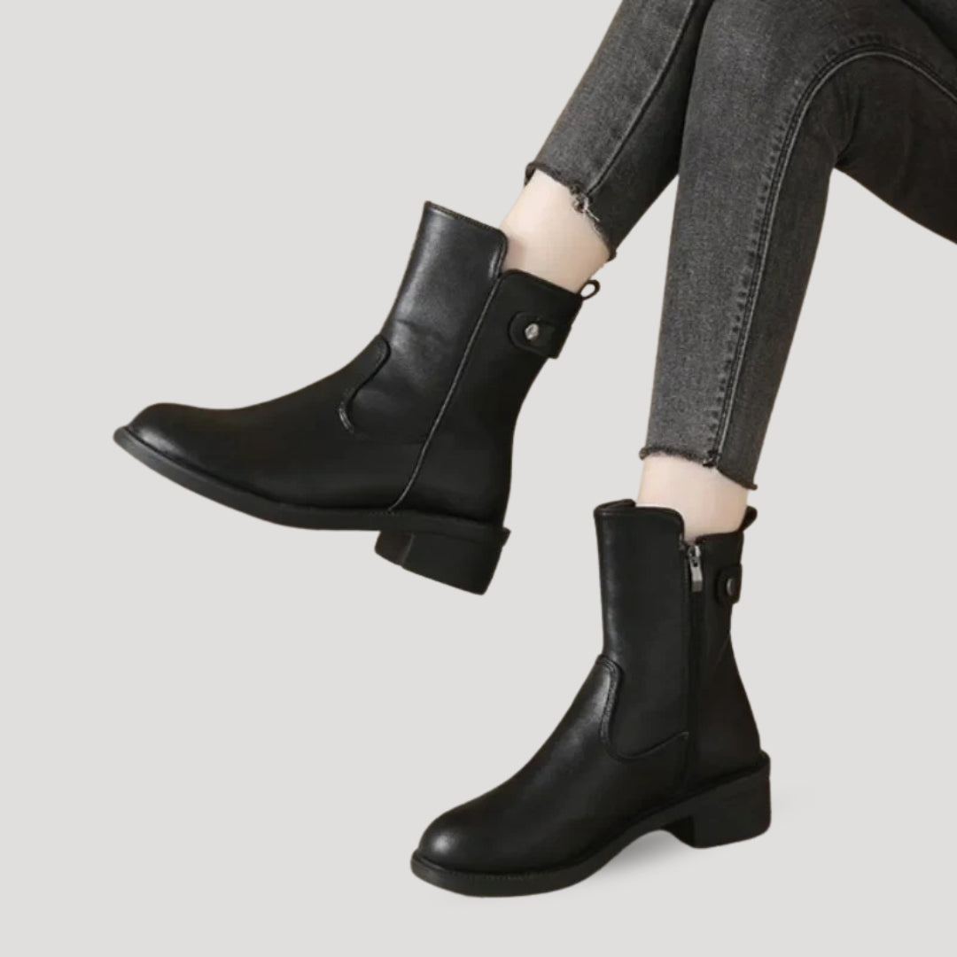 Women’s versatile black ankle boots