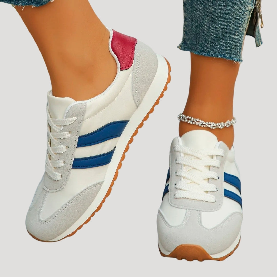 Women’s retro lace-up running sneakers with stripe detail