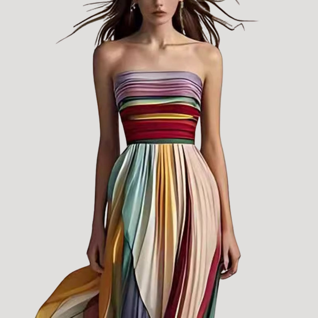 Women’s strapless pleated maxi dress