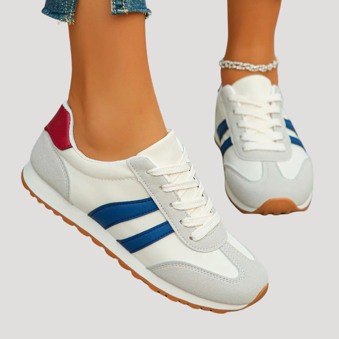 Women’s retro lace-up running sneakers with stripe detail