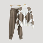 Women’s knitted loungewear set winter jumper and joggers