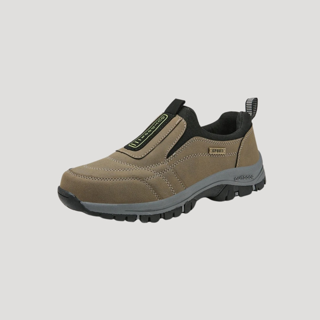 Men slip-on outdoor walking shoes