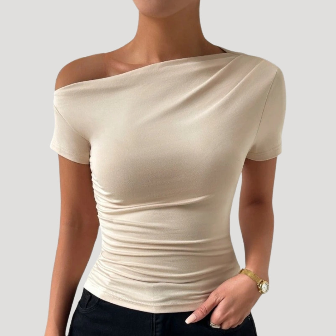 Asymmetric off-shoulder fitted top