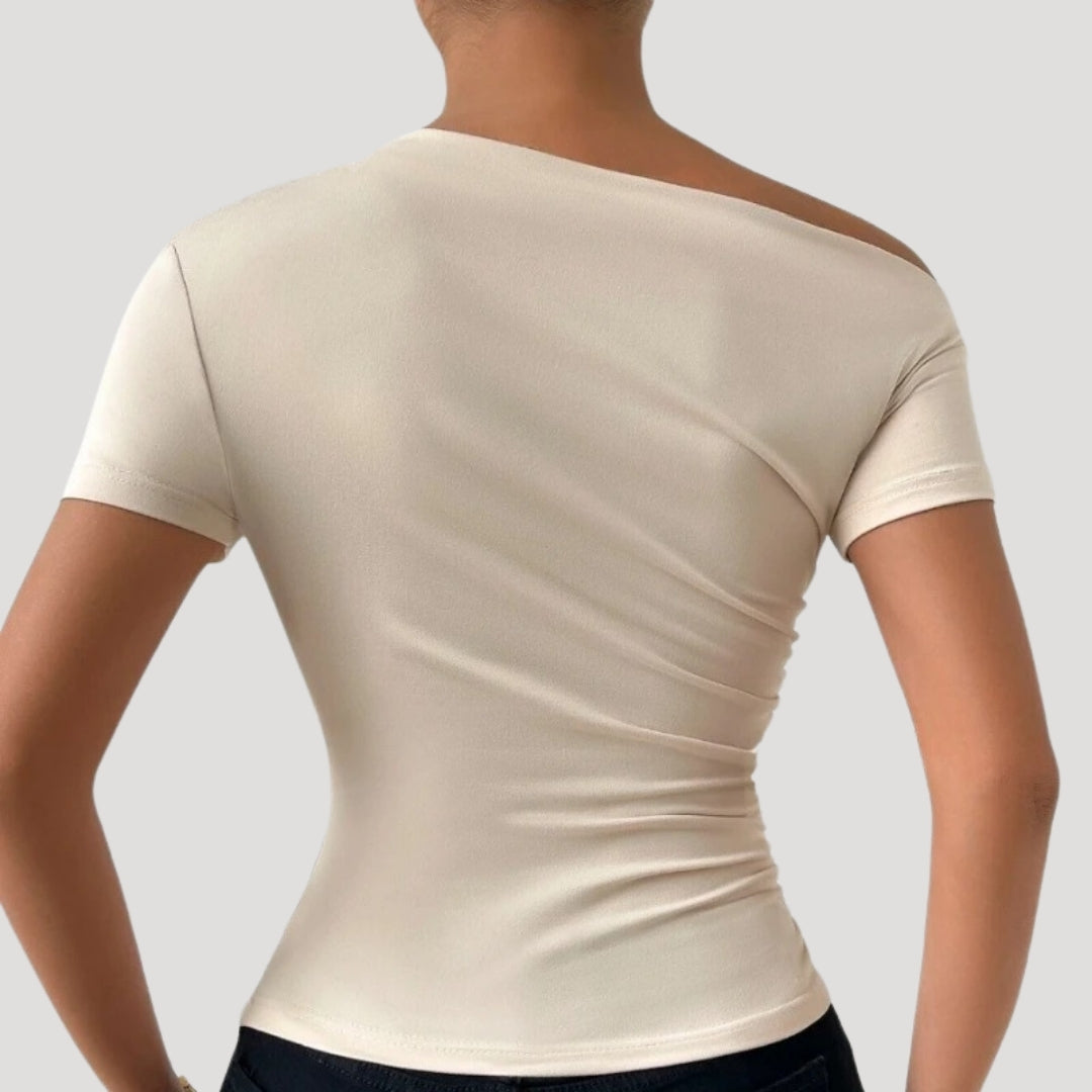 Asymmetric off-shoulder fitted top