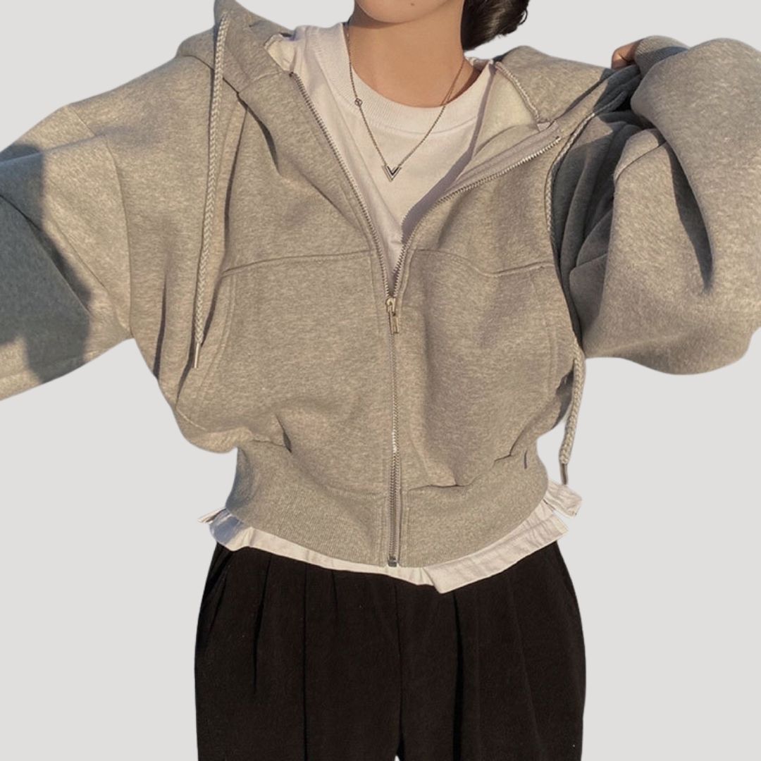 Women’s oversized zip up hoodie for winter layering