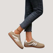 Women’s lace-up casual sneakers with stripe detail