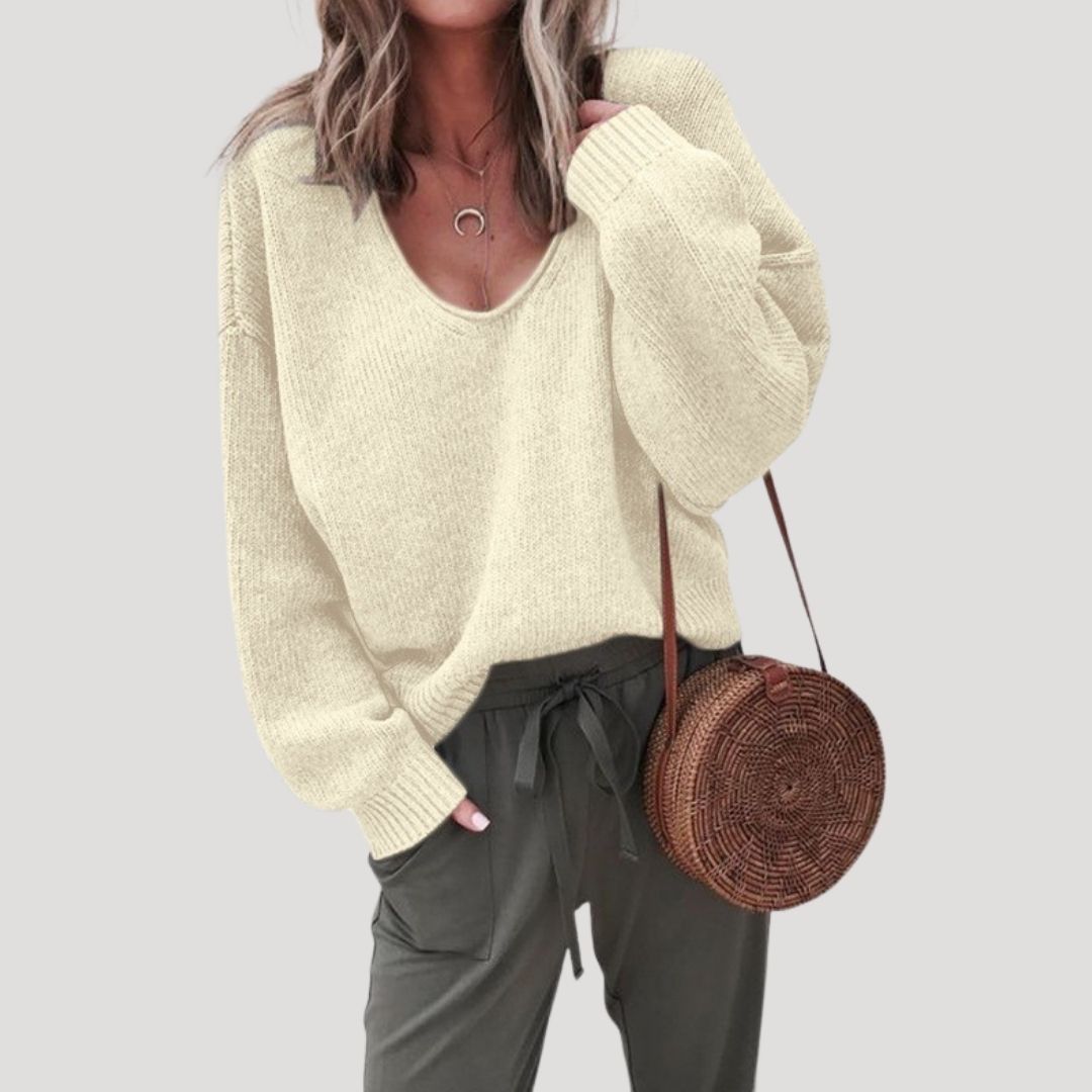 Women’s oversized knitted v neck warm winter sweater