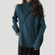 Women’s roll neck knitted jumper oversized winter style