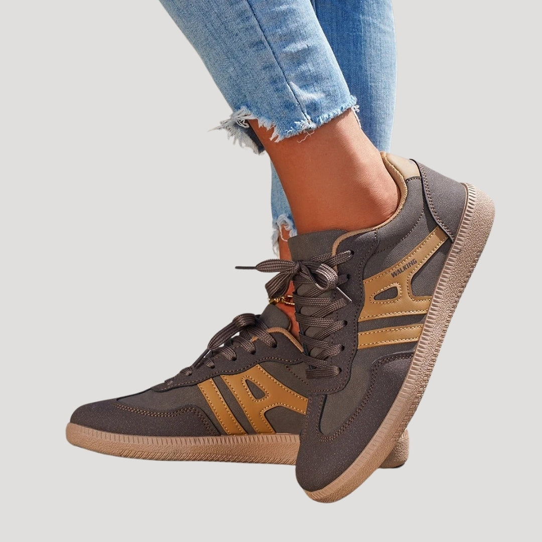 Women’s sporty lace-up sneakers with contrast side panels