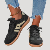 Women’s sporty lace-up sneakers with contrast side panels