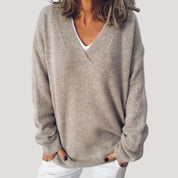 Women’s oversized knitted pink warm winter jumper