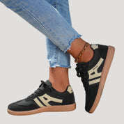 Women’s sporty lace-up sneakers with contrast side panels