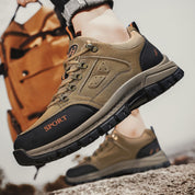 Men’s waterproof trekking hiking winter walking boots