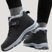 Men’s insulated waterproof winter shoes