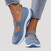 Women’s breathable slip ins mesh walking shoes
