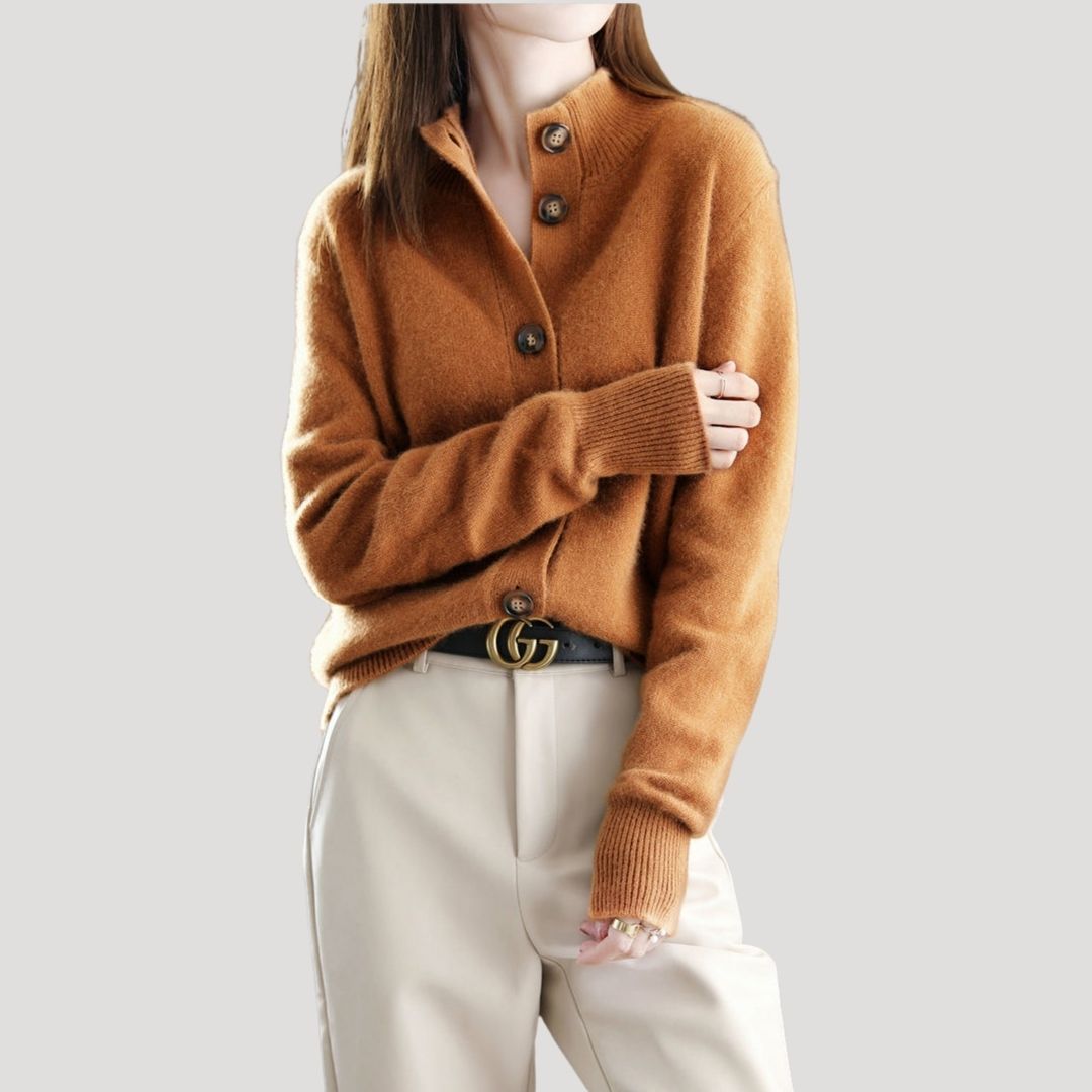 Women’s chunky knit button up winter cardigan