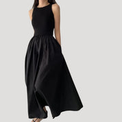 Sleeveless black maxi dress