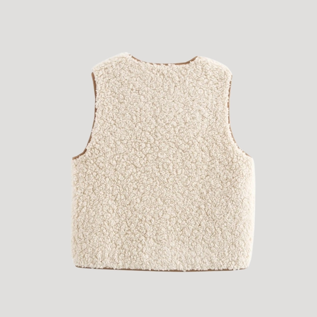 Women’s sherpa fleece gilet – sleeveless cardigan style