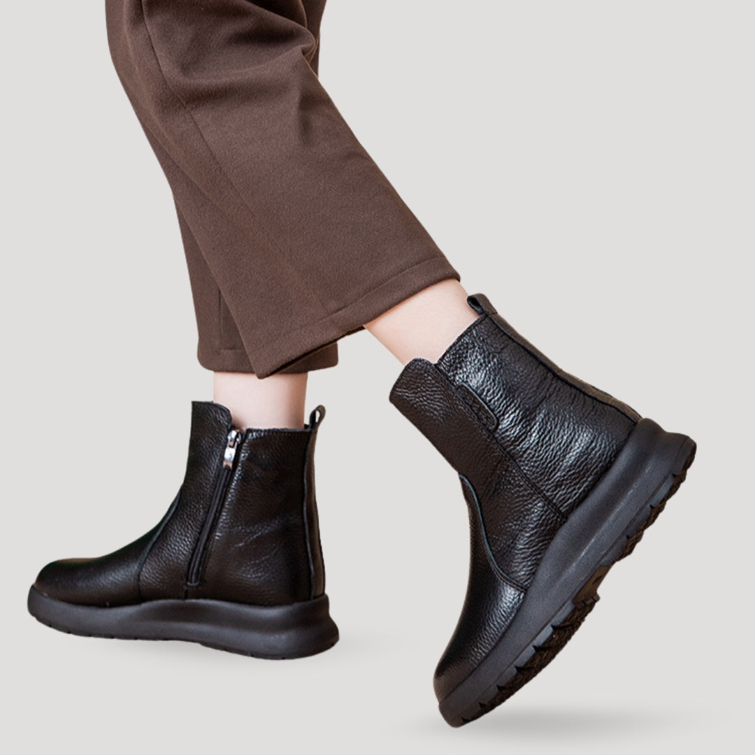 Leather zip-up winter boots