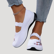 Women’s breathable slip ins mesh walking shoes