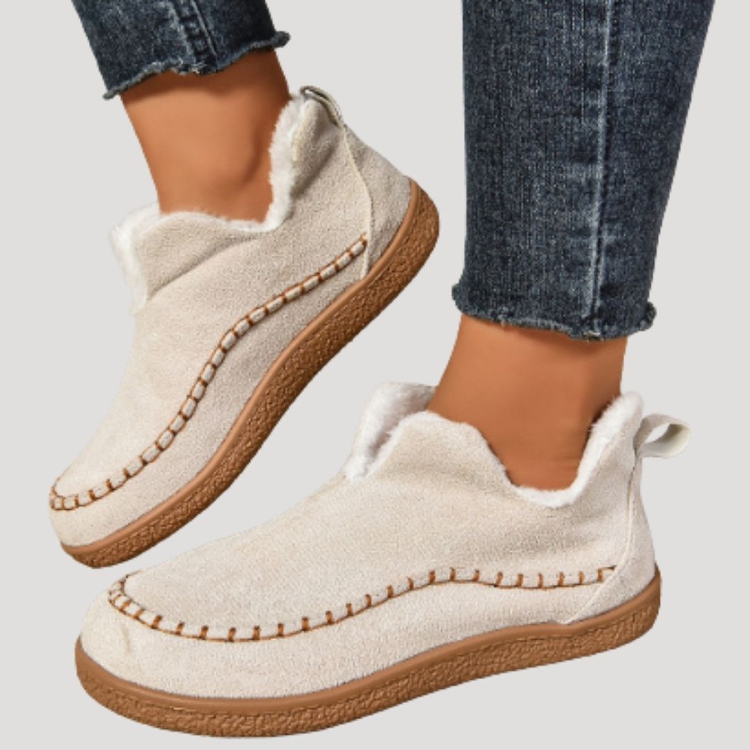 Women’s fur lined slip on winter snow boots