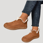 Women’s fur lined slip on winter snow boots
