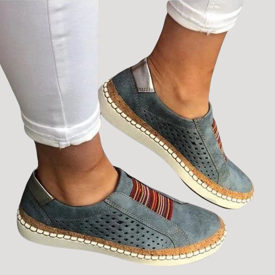 Women’s breathable slip on casual walking shoes