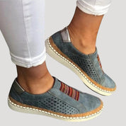 Women’s breathable slip on casual walking shoes