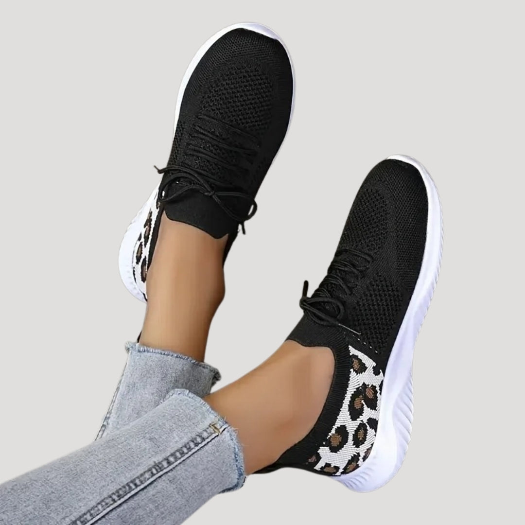 Women’s breathable knit sneakers with leopard print detail