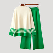 Women’s knitted loungewear set with oversized jumper