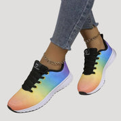 Women’s lightweight mesh lace-up sneakers with sporty sole